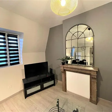 LE BOULARD : appartement en plein coeur du centre de Reims Extérieur photo